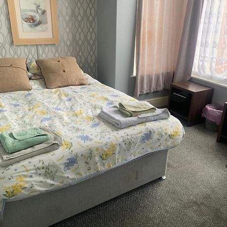 The New Macleods Guest House Μπλάκπουλ Εξωτερικό φωτογραφία